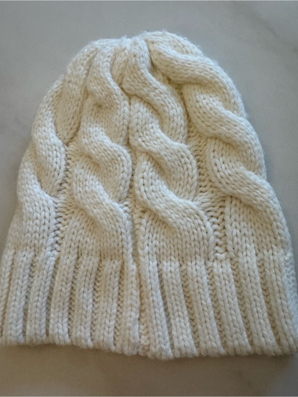 Chunky Cable Knit Beanie - Off-White